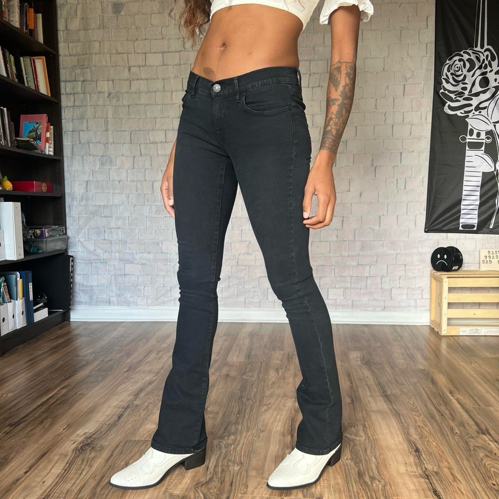 BDG Low Rise Bootlegger Jeans - Picture 3 of 8